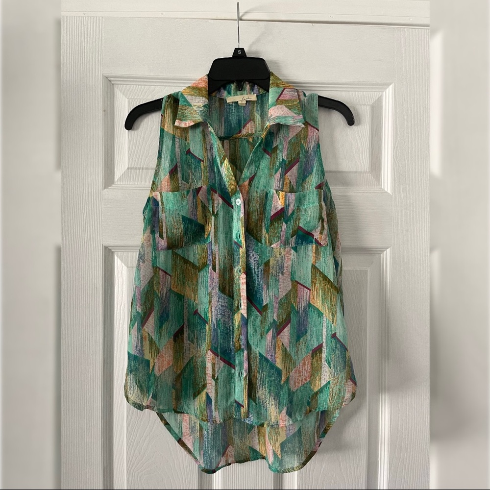 Sleeveless Button Down Blouse